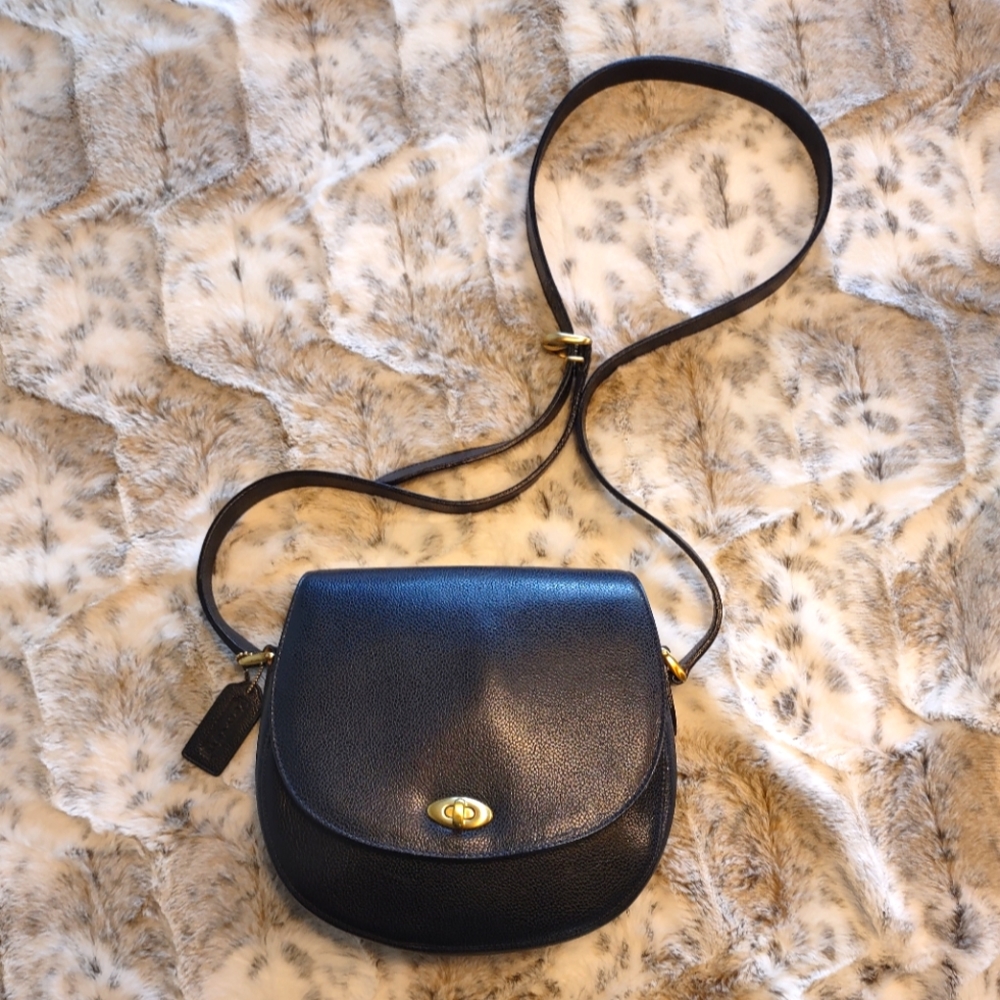 Vintage Coach Madison Carlyle Crossbody Bag